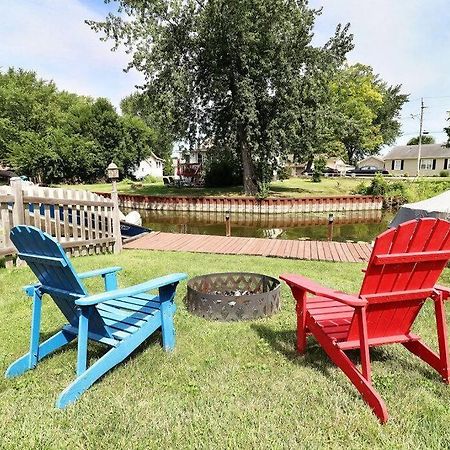 Chain O Lakes Nautical 4Bed 3Bath Waterfront With Bonus Room, Large Deck And Hot Tub Fox Lake Exterior photo