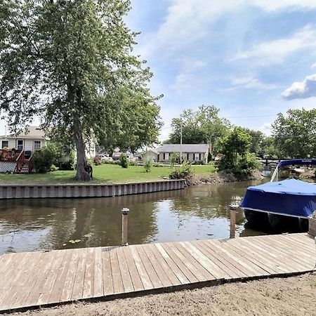 Chain O Lakes Nautical 4Bed 3Bath Waterfront With Bonus Room, Large Deck And Hot Tub Fox Lake Exterior photo