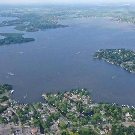 Chain O Lakes Nautical 4Bed 3Bath Waterfront With Bonus Room, Large Deck And Hot Tub Fox Lake Exterior photo