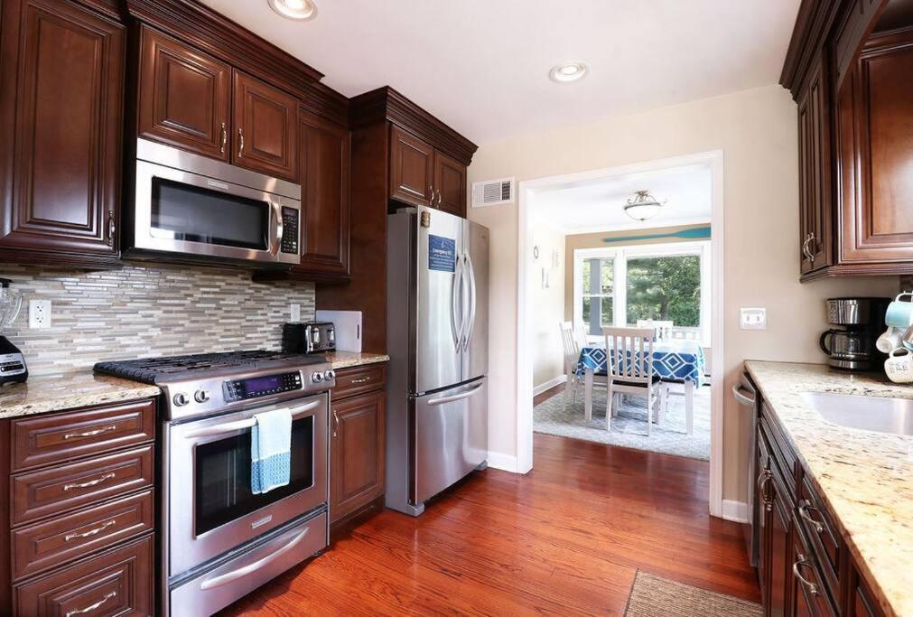 Chain O Lakes Nautical 4Bed 3Bath Waterfront With Bonus Room, Large Deck And Hot Tub Fox Lake Exterior photo
