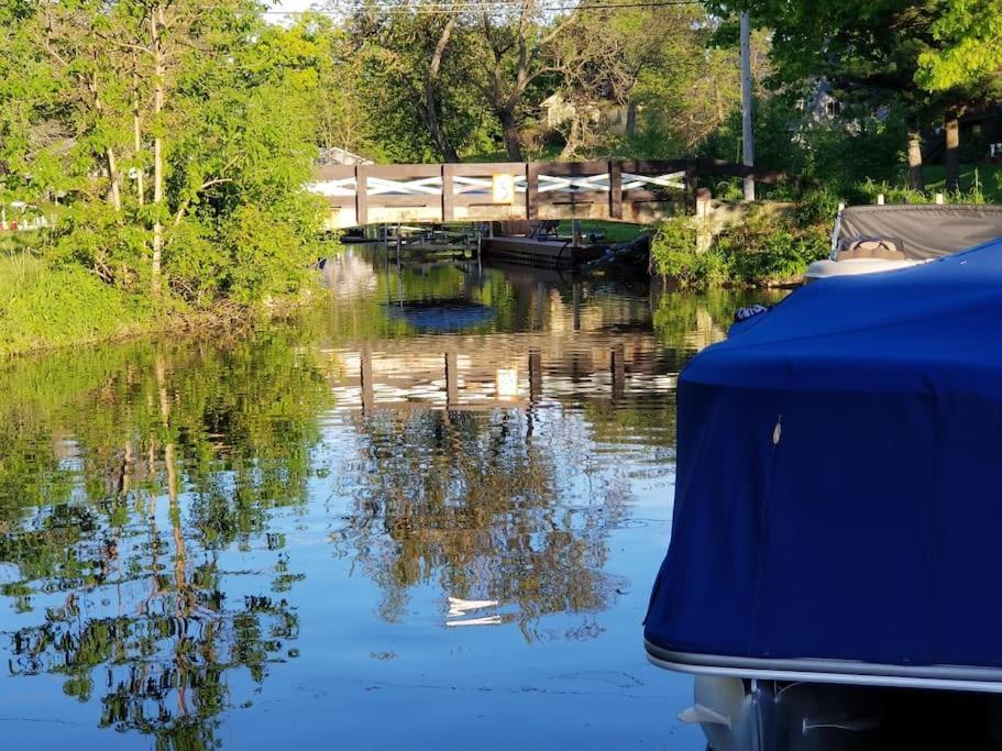 Chain O Lakes Nautical 4Bed 3Bath Waterfront With Bonus Room, Large Deck And Hot Tub Fox Lake Exterior photo