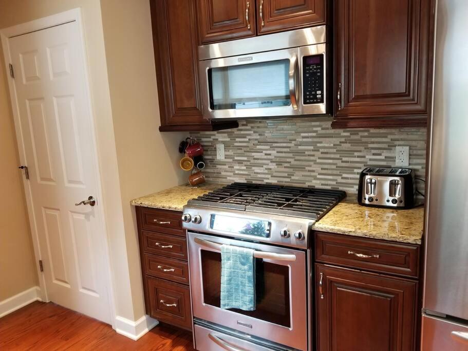 Chain O Lakes Nautical 4Bed 3Bath Waterfront With Bonus Room, Large Deck And Hot Tub Fox Lake Exterior photo